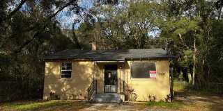 7527 TAMPA Avenue Gallery 1