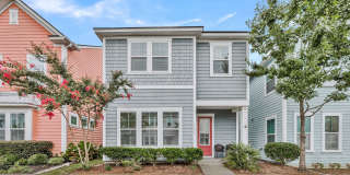Charming Partially Furnished 3BR/2.5BA Home in the Heart of Park Circle — Available for Quick Move-In! Gallery 1