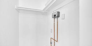 1744 Madison Street Gallery 23