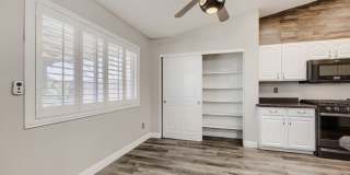 Spacious 5 Bedroom Home with Pool! Gallery 6