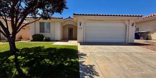 3 Bedroom 2 Bath - Canyon View Gallery 1