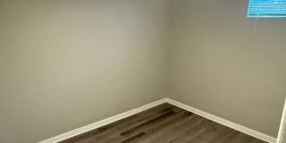 Fantastic 4 Bed 2 Bath 2 living rooms - Available NOW! Gallery 19