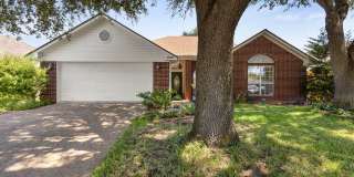 Great 3 Bedroom 2 Bath Home in Midway ISD! Gallery 1