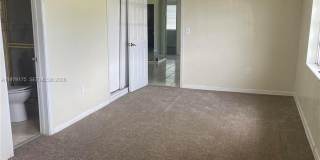 3241 NW 154th Ter Gallery 10