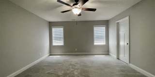 80 E. Lakeview Drive Gallery 14