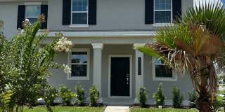 Three-bedroom 2.5 bathrooms property In Storey Grove - Winter Garden Three-bedroom 2.5 bathrooms property In Storey Grove - Winter Garden Gallery 1