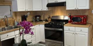 719 W Mission Ln Gallery 1