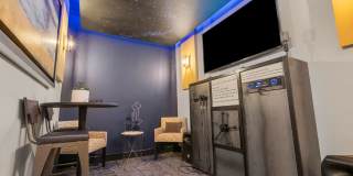 Lux Apartments Gallery 36