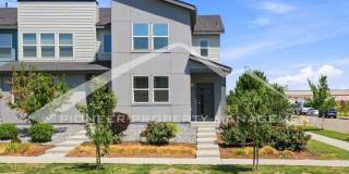 Spacious Townhouse with Central AC and 2-Car Garage Gallery 1