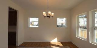 Room in 5 Bedroom Home at Dimaggio Dr Gallery 1