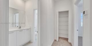 2300 NW 130th St Gallery 44