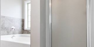 Pet Friendly Four Bedroom with Basement! Gallery 12