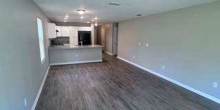 *** TWO WEEKS FREE ***  Gorgeous 4-Bedroom Home with Granite Counters & 2-Car Garage Gallery 5