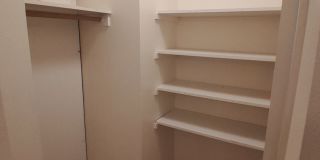 #410 OAK MANOR Gallery 8