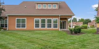 Beautiful 3BR/3BA Villa with Bonus Loft - Available NOW! Gallery 35