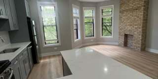 422 W Belden Ave Gallery 3