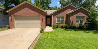 9 Burnham Dr Gallery 1