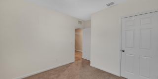 2538 SE Rock Springs Drive Gallery 7