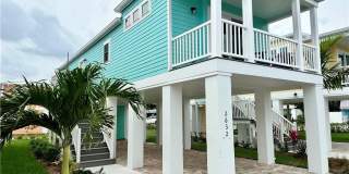 2632 NE Pelican Way Gallery 1