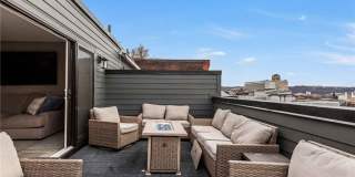 240 E Jefferson St Gallery 12