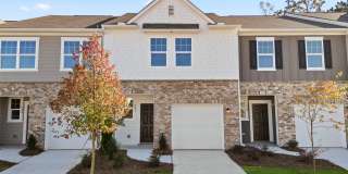 541 MAGNOLIA Circle Gallery 1