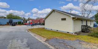 Walkable State Street Gem in the Heart of West Columbia Gallery 36