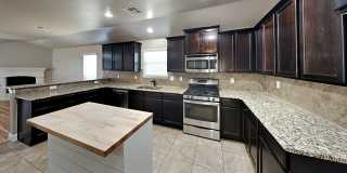 3 Bedroom 2 bathroom with Study in Yukon Schools Gallery 4