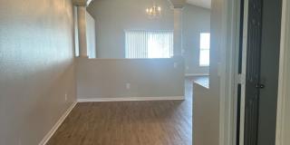 Spacious 3 bedroom, 2 bath home with a den! Gallery 24