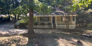 3-Bedroom, 2.5-Bath House on Spacious Lot in west Athens, GA Gallery 1