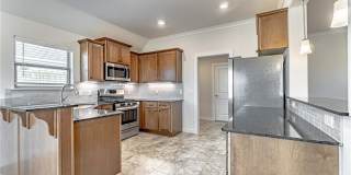 219 S Geranium Lane Gallery 6