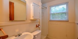 207 E 14th St - 5Bed/2Bath - Remodeled Basement! Gallery 6