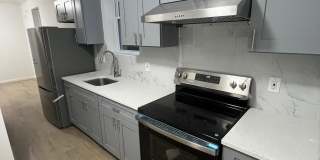 4422 LOCUST Street Gallery 25