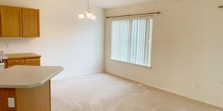 East Anchorage Townhouse with Yard, Garage, and W/D In unit! Close to JBER! Gallery 26