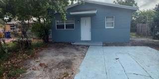 2131 NW 26TH AVE Gallery 1