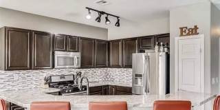 AWESOME 3 BEDROOM RENTAL DUAL LIVING SPACES LOCATED IN THE SW!!!! Gallery 6