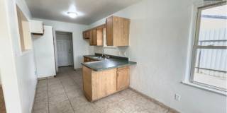 2517 East Culver Street Gallery 14