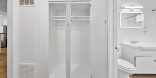 351 S. Manhattan Pl. Gallery 30