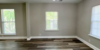 Charming Remodeled Home Off Madison Street Gallery 16