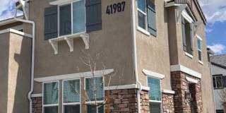 Welcome home to this beautiful Murrieta Town Home! Gallery 3
