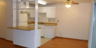 1017 Hermitage Way S #11 1017 Hermitage Way S #11 Gallery 1