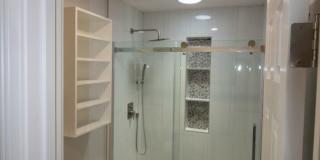 Modern stand alone 2 bedroom home, back gate close - No Pets! Gallery 7