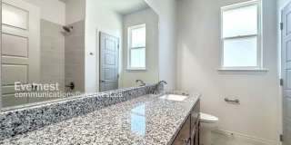 2216 Hornbeam Street Gallery 7