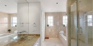 2442 Fisher Island Dr Gallery 23