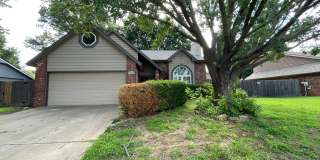4 bedroom, 2 1/2 bath, 2 car garage located in the quiet Summit View subdivision. Gallery 1
