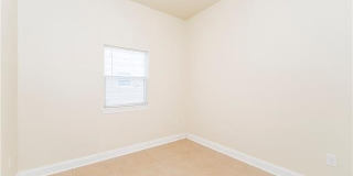 1002 S PINE Street Gallery 11