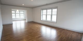 5100 S. Ellis Avenue Gallery 15