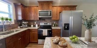 Luxury Lake Living Starts Here – Brand-New 2 Bed, 2 Bath Duplex in Kimberling City Gallery 1