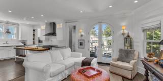 310 Worthington Avenue Gallery 18