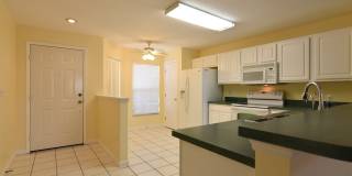 3br 2.5ba townhome in GATED COMMUNITY of Cypress Lake in Kissimmee!! Gallery 5