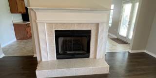 Spacious 4 Bedroom in South Crestview Gallery 11